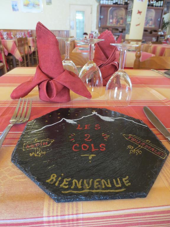 Hotel Les Deux Cols Sainte-Marie-de-Campan Room photo
